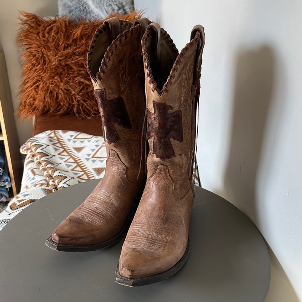 Ariat thunder bird cowgirl boots